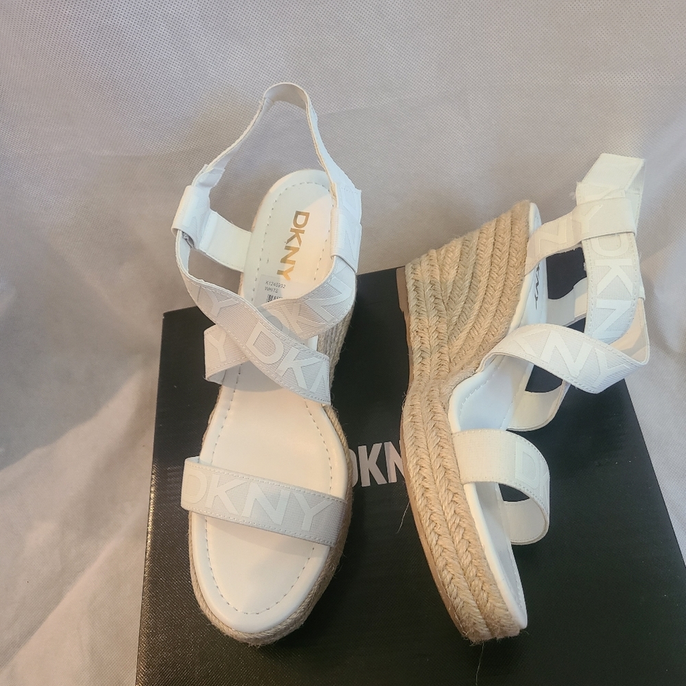 DKNY Women's Carter Platform Espandrille Wedge Sandal Sz 9.5